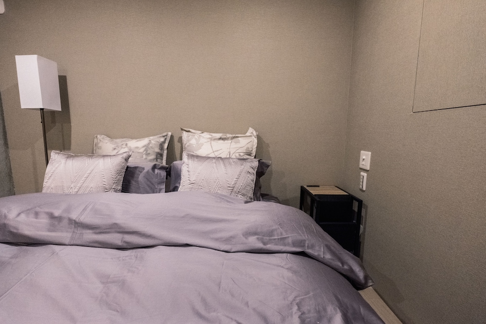 Family Apartment, Multiple Beds, Non Smoking (401, 501) photo 2