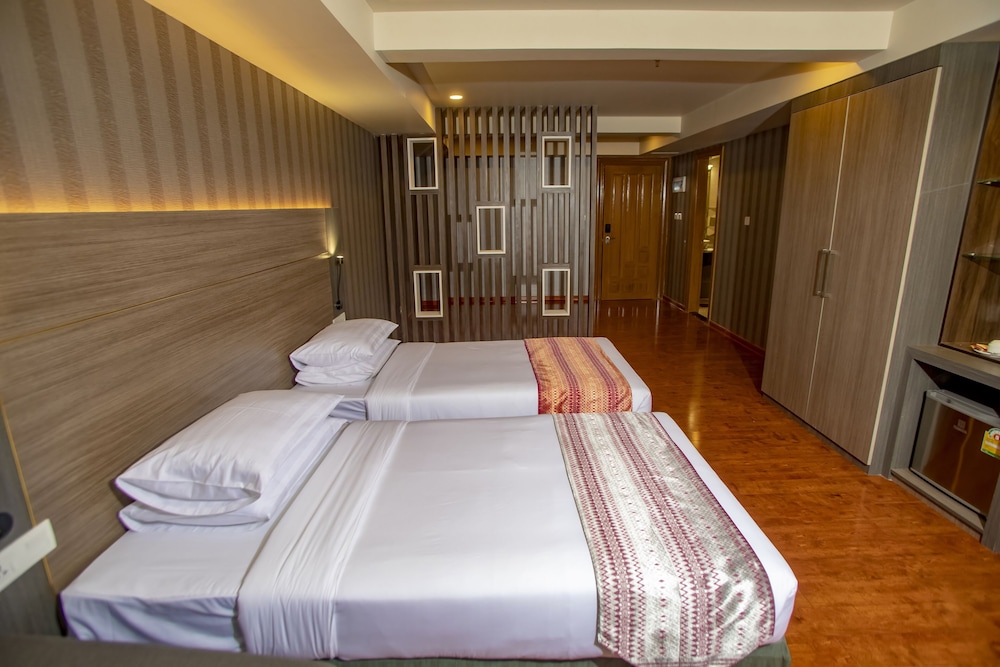 Premier Deluxe Room - Photo 3