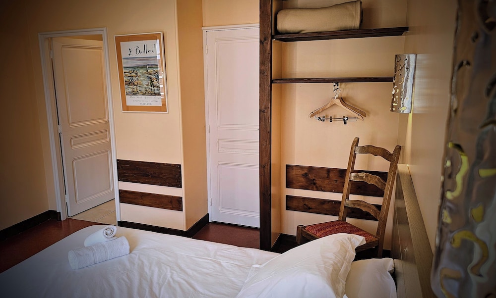 Standard Double Room, City View photo 2