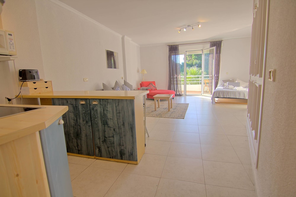 Estudio, Balcón, Vista a la piscina (Luna Beach 101)