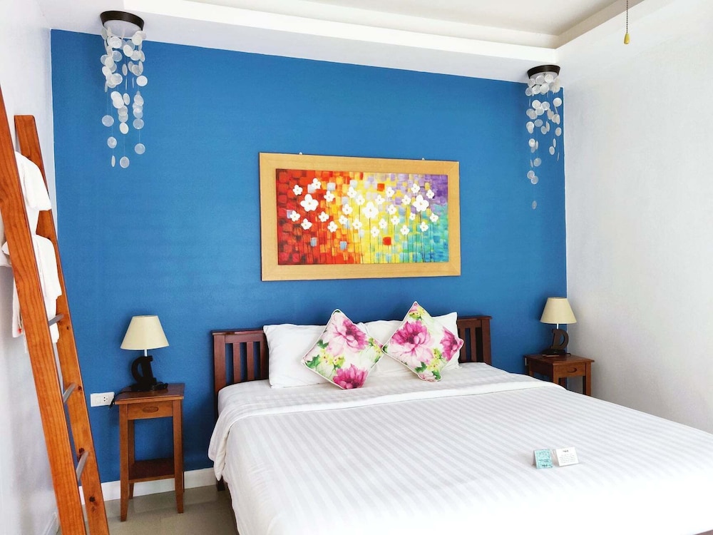 Deluxe Double Room with Pool View