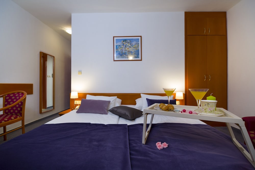 Premier Double Room, 1 Bedroom, Balcony - Photo 1
