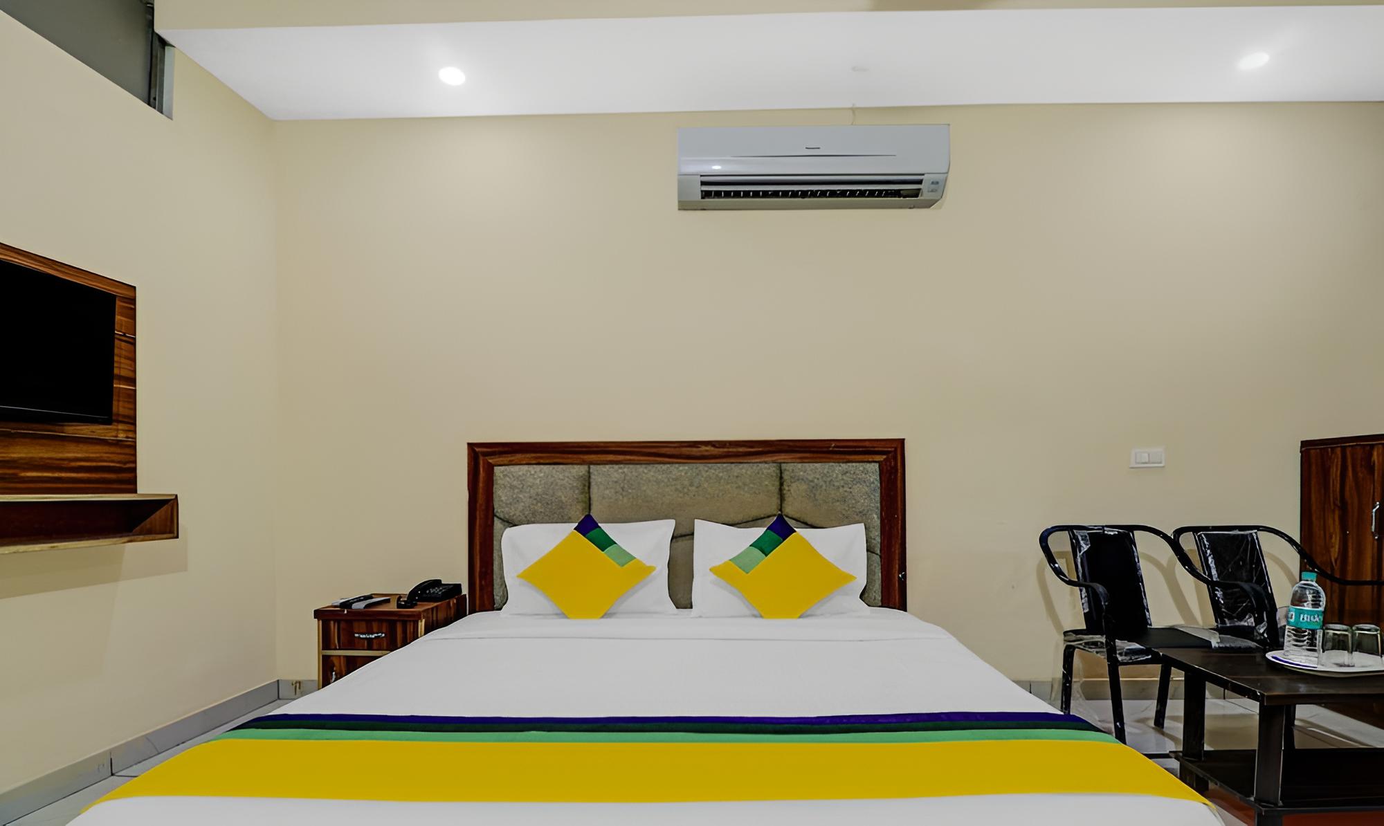 Economy Double Room photo 3