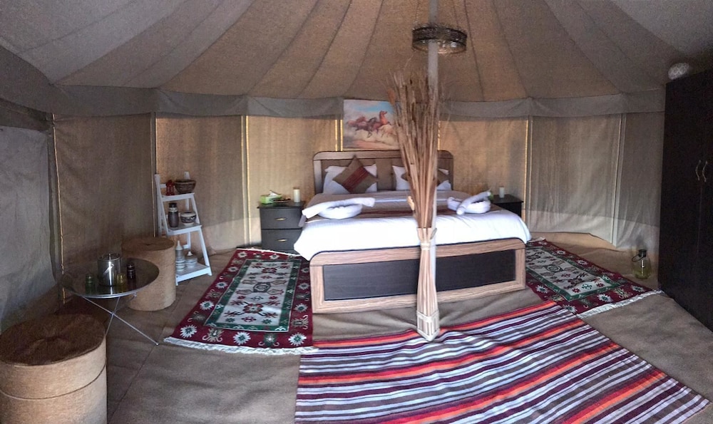Signature Tent, 1 Bedroom, Mountain View, Mountainside photo 2