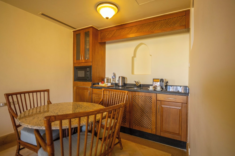 Royal Four Bedroom Villa (Non Smoking)
