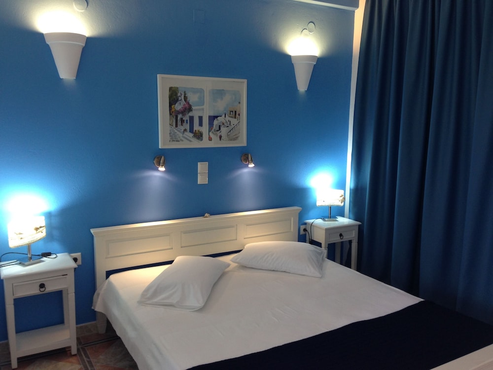 Standard Double or Twin Room - Photo 3