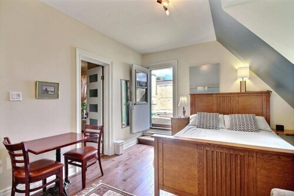 Comfort Room, 1 Queen Bed, Terrace (Dovecot) photo 3