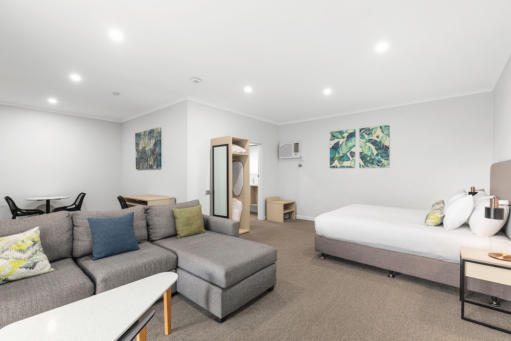 Presidential Suite, 1 King Bed, Bathtub photo 1