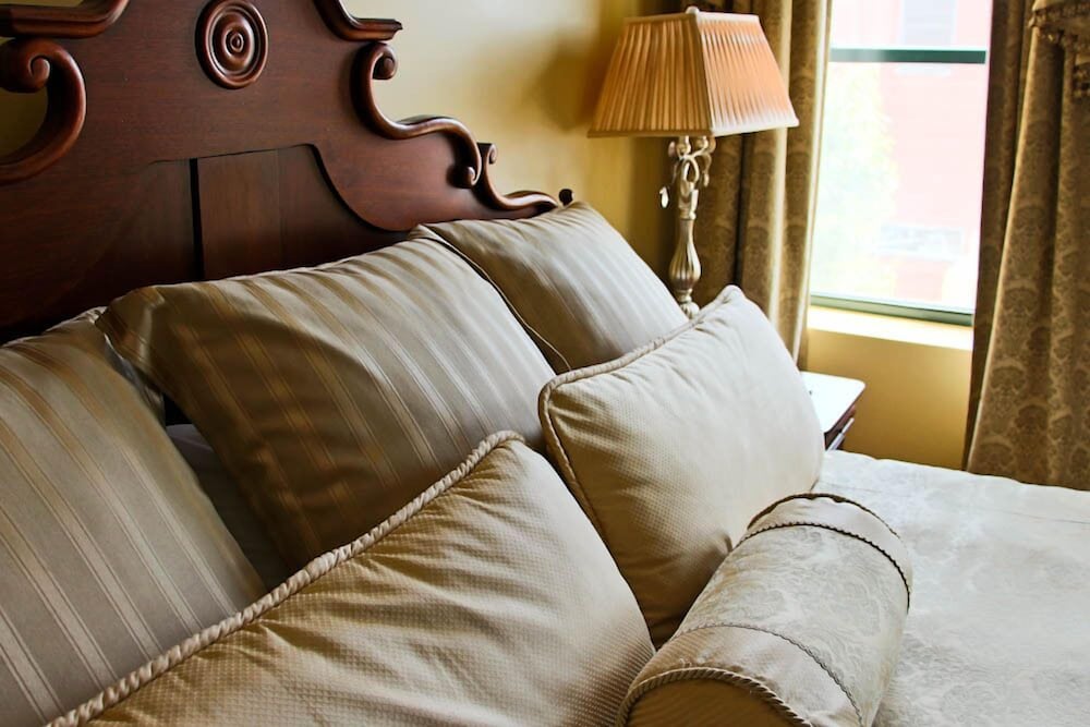 Signature Suite, 1 King Bed photo 1