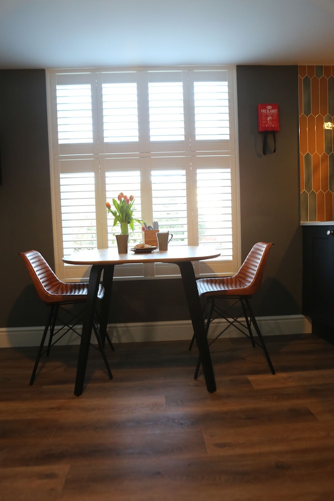 Premium Apartment - Photo 4