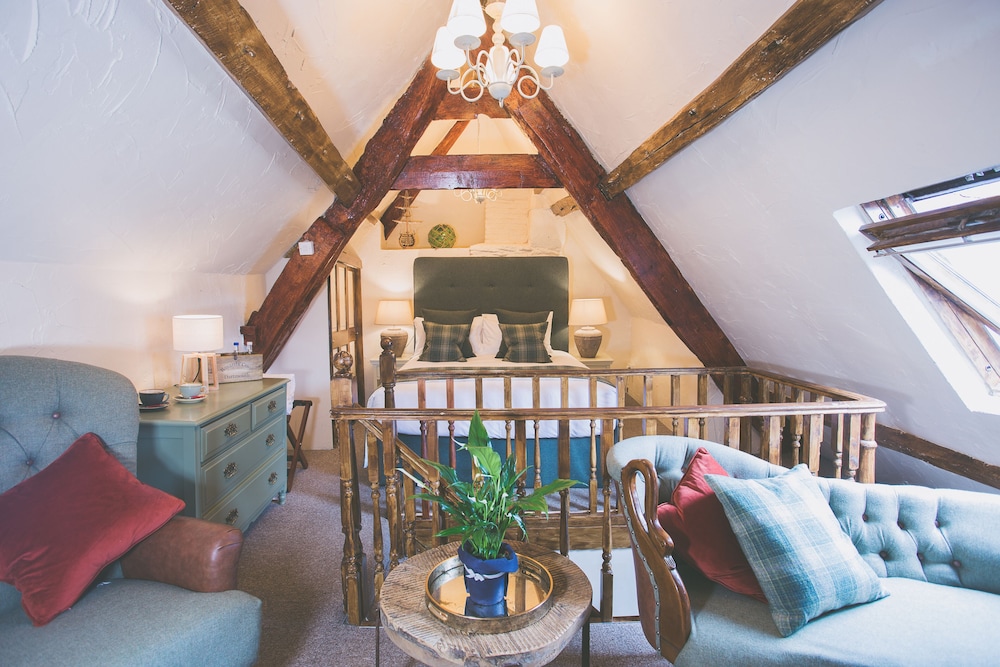 Suite, Ensuite - Photo 1
