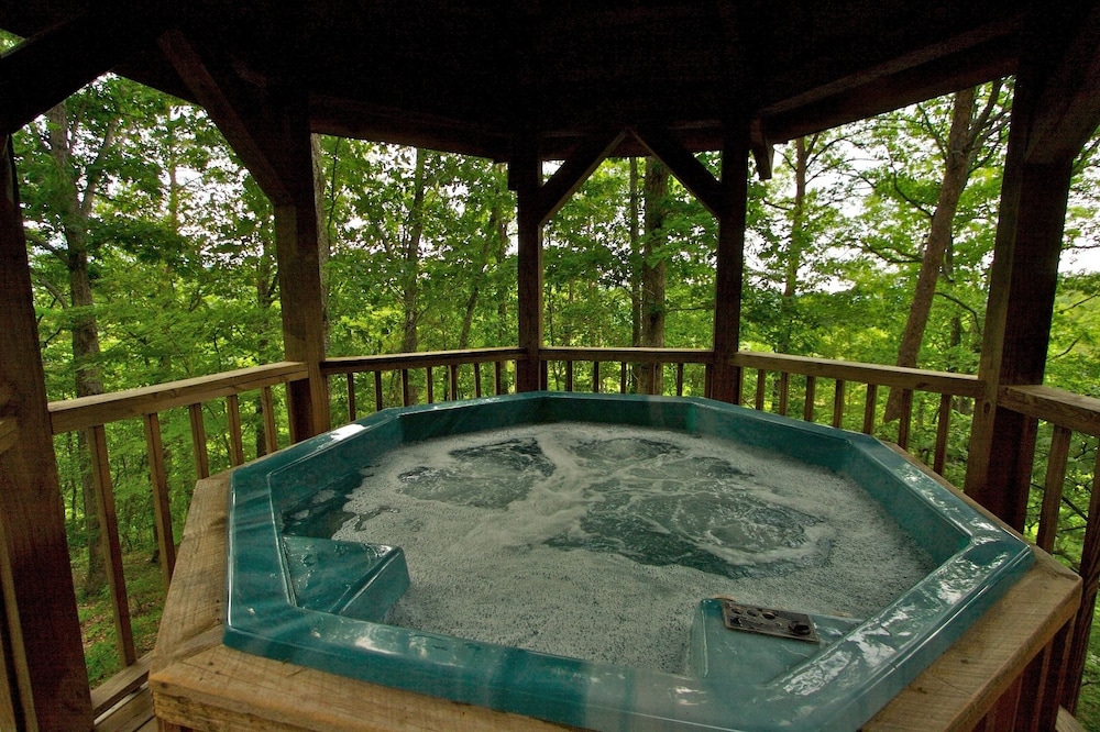 Mtn Laurel Family Cabin photo 1