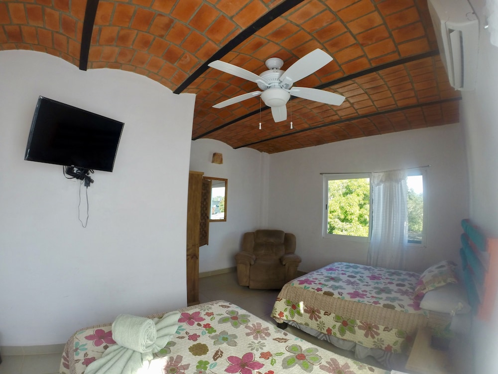 Grand Loft, 2 Bedrooms, Kitchenette photo 3