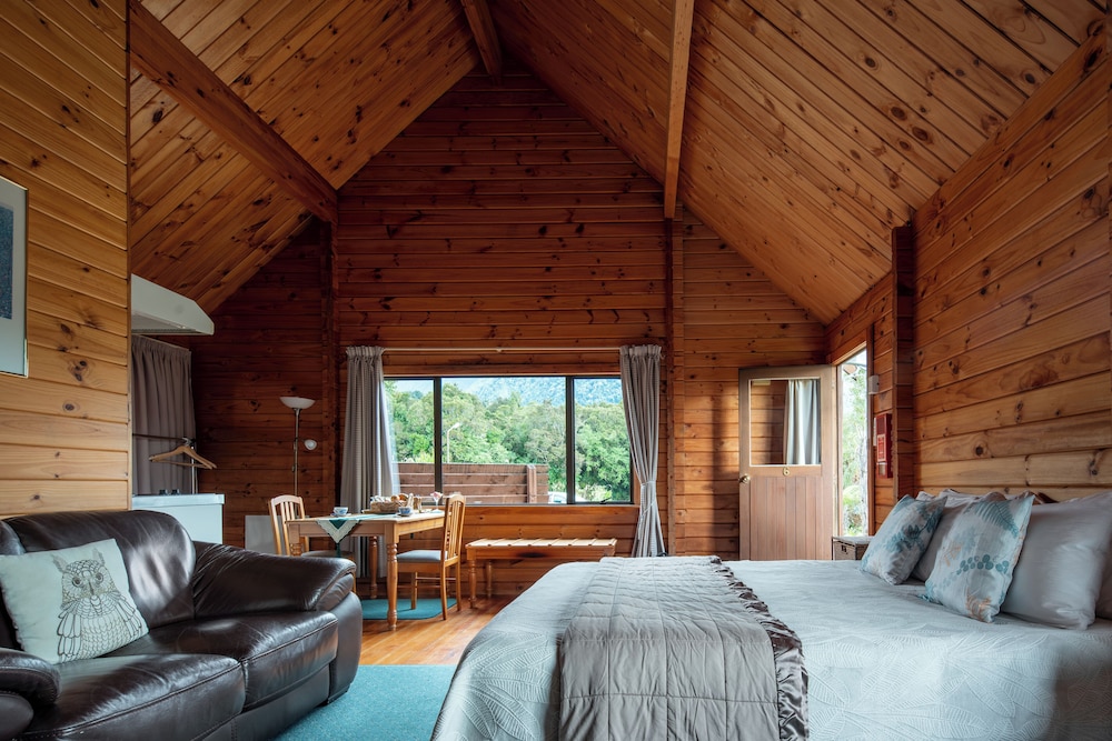 King Spa Chalet B&B