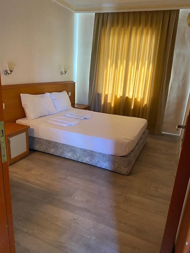 Economy Double Room photo 1