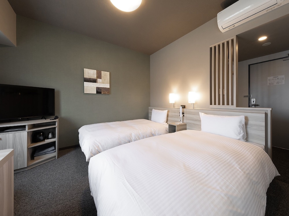 Twin Room, Non Smoking - Photo 1