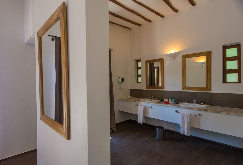 Deluxe Double Room, 1 Bedroom, Non Smoking, Garden View