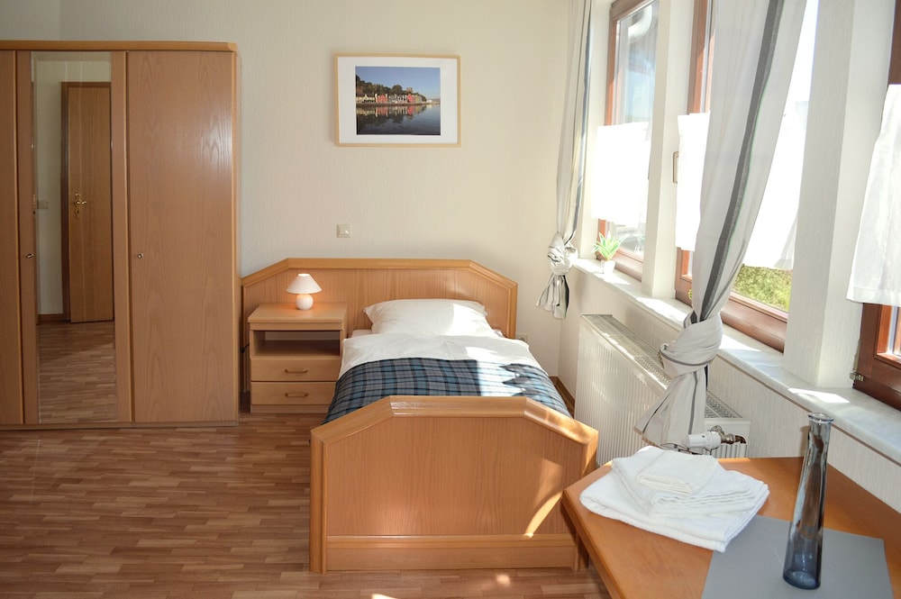 Standard Single Room, Kitchenette