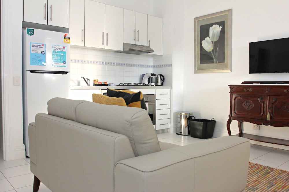 1 Bedroom Adelaide Spa Suite
