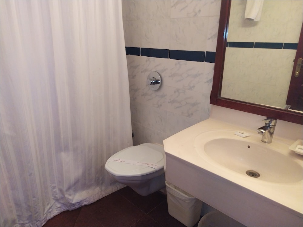 Standard Twin Room photo 2