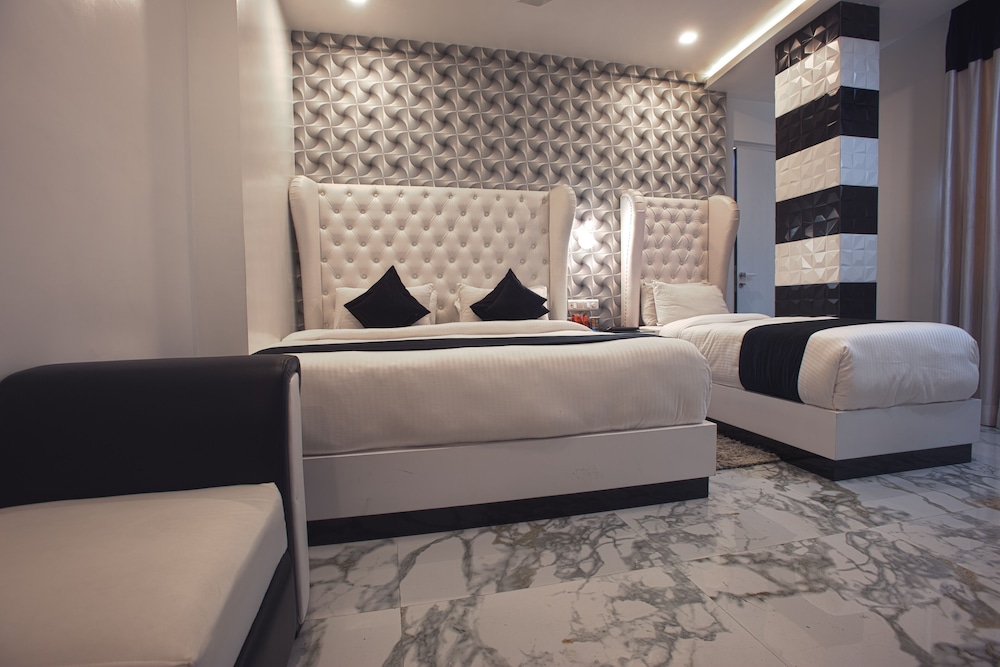 Heritage Triple Room