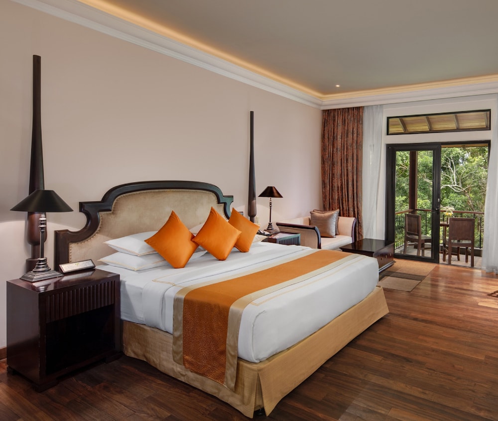 Luxury Room with Jacuzzi photo 3