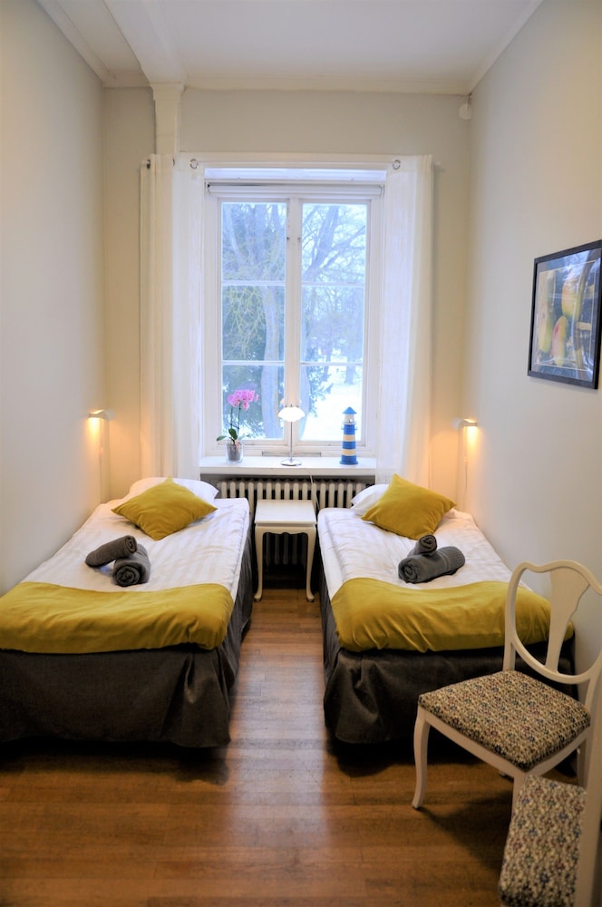 Twin Room (Private Bathroom in Corridor) photo 1