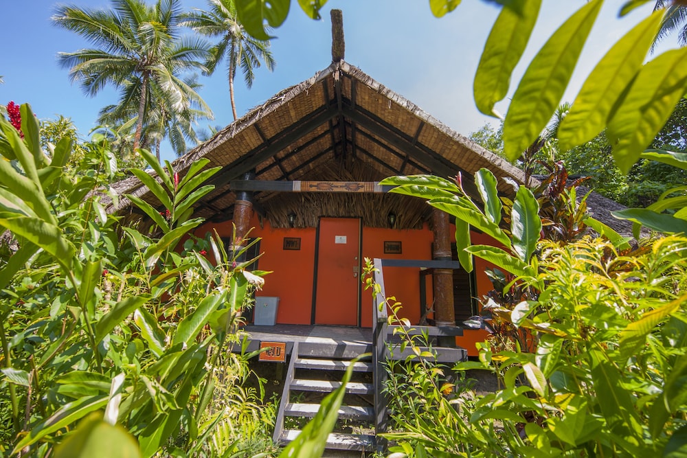 Beachfront Bure photo 2