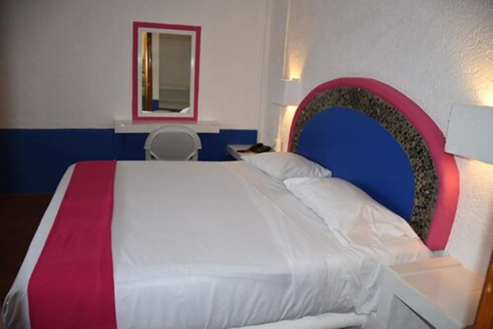 Classic Single Room