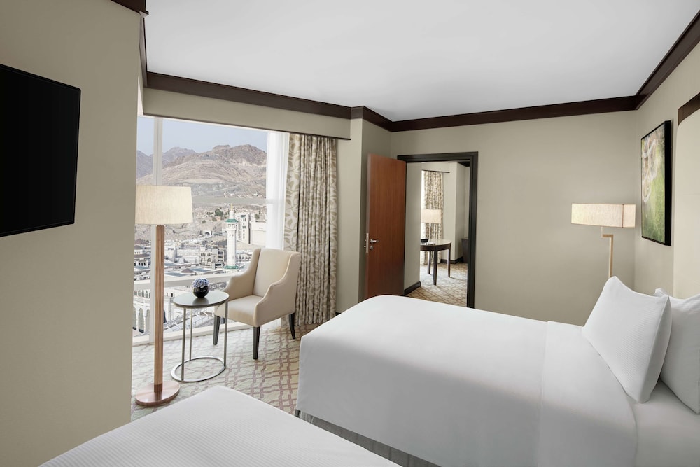 Junior Suite, 2 Twin Beds, Bay View