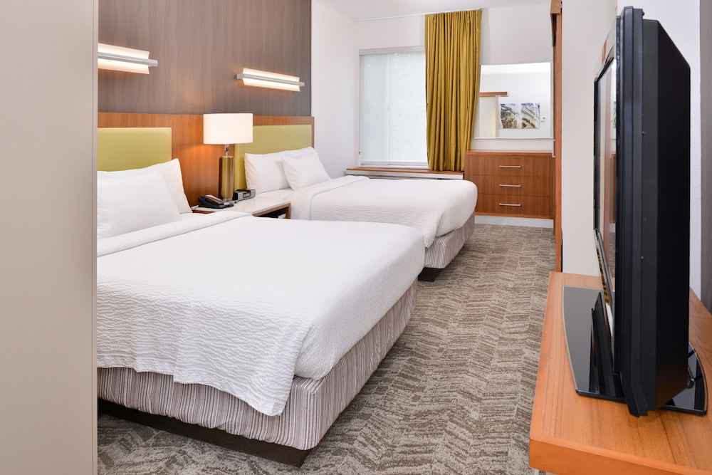 Suite, 2 Queen Beds - Photo 1