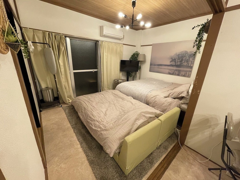 Deluxe Apartment, City View photo 2