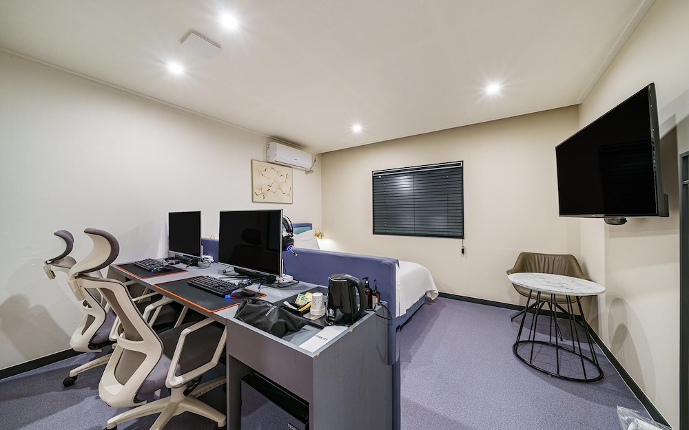 Room (High-spec 2PC/Type A-Starbucks Coffee) - Photo 2