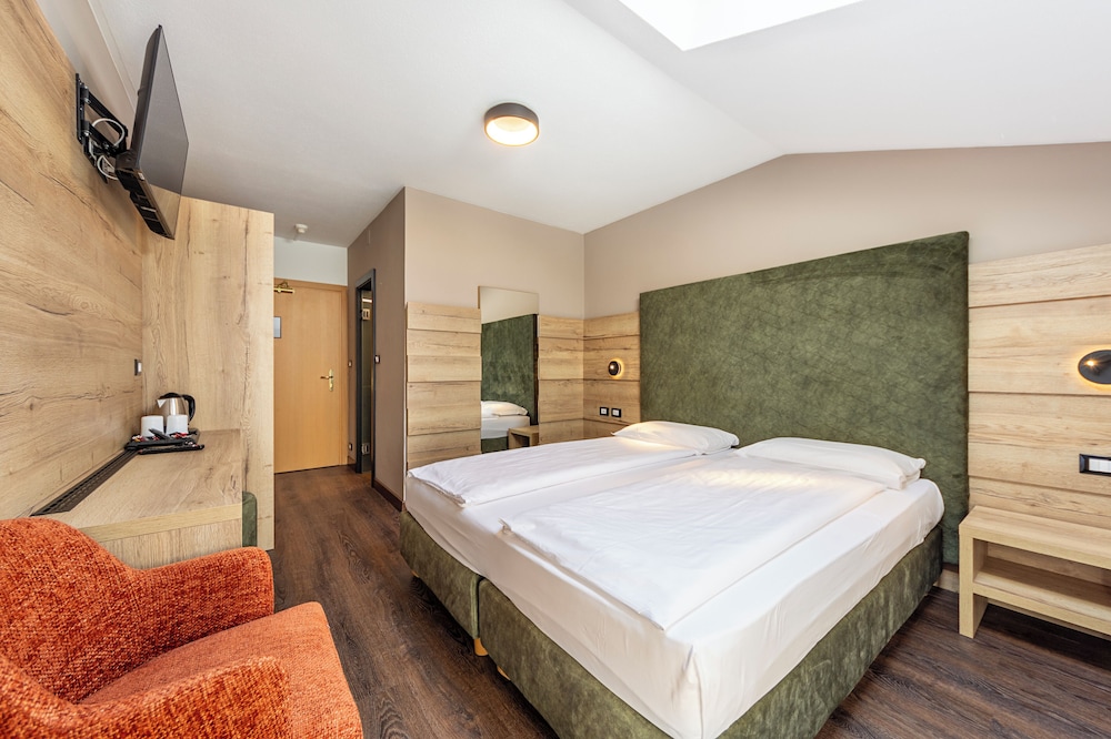 Superior Double or Twin Room, 2 Twin Beds photo 1
