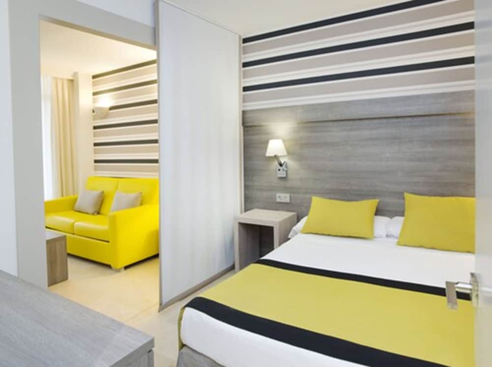 Two Bedroom Suite - Photo 1