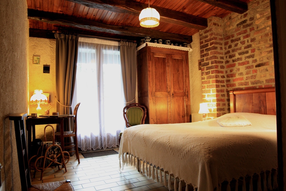 Standard Suite, Multiple Beds, Garden View photo 1