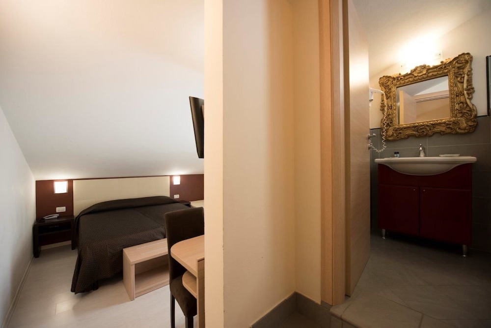 Classic Double Room photo 1