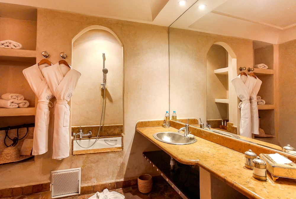 Comfort Room photo 3