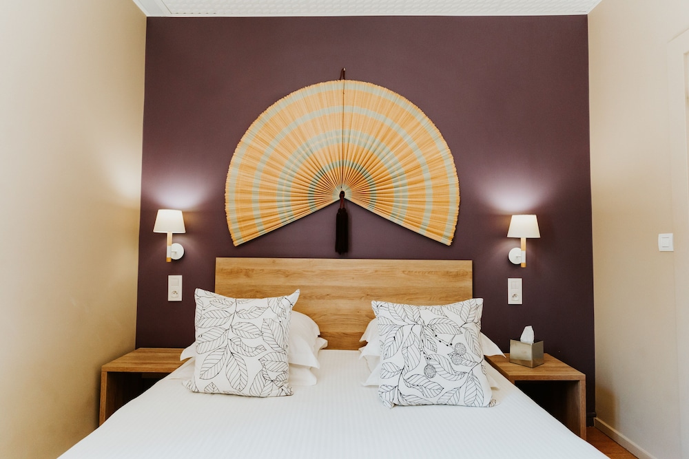 Standard Double Room - Photo 18