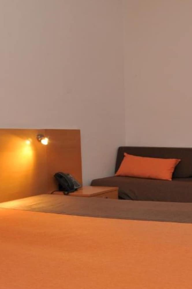 Standard Double or Twin Room (East Wing) photo 3