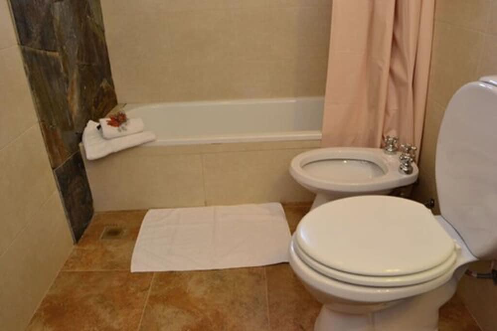 Standard Double or Twin Room photo 3