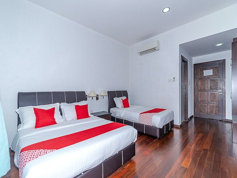 Superior Suite - Photo 5