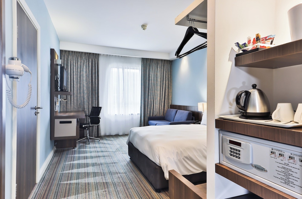 Standard Room, 1 Double Bed with Sofa bed - Photo 6