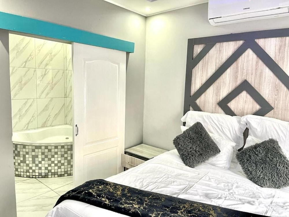 Honeymoon Double Room photo 2