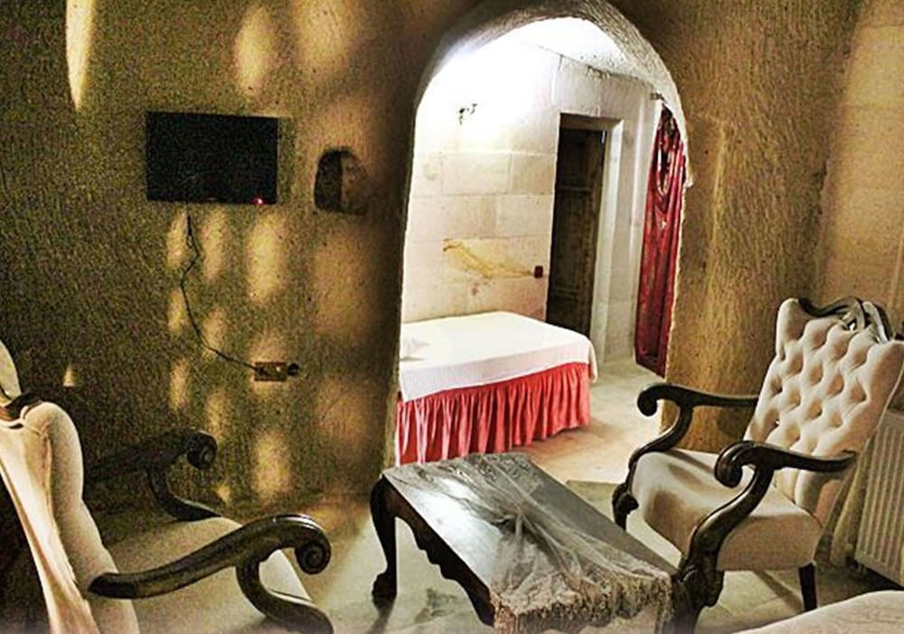 Deluxe Room, 1 King Bed photo 3
