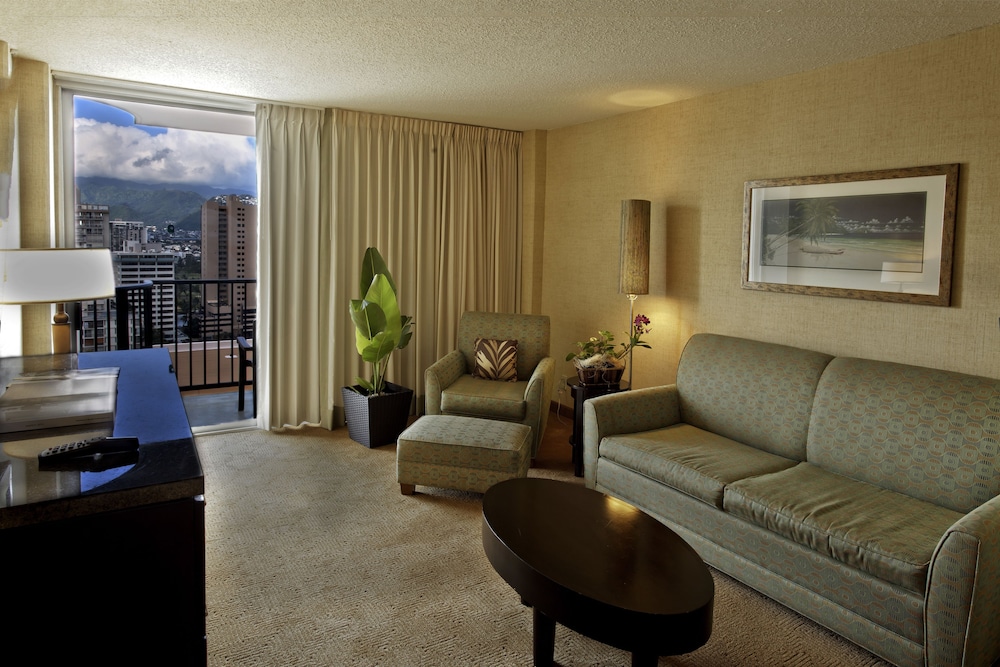 Premium Suite, 1 Bedroom, Mountain View thumbnail 6
