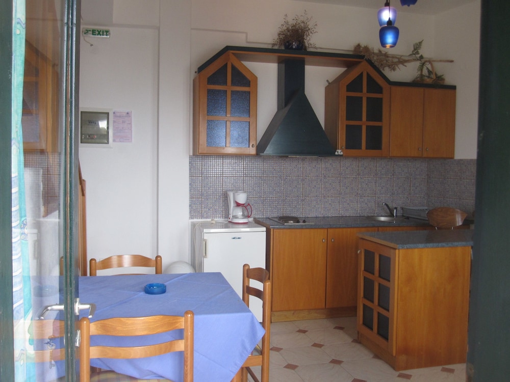 Panoramic Studio Suite, 1 Bedroom, Smoking, Sea View photo 3