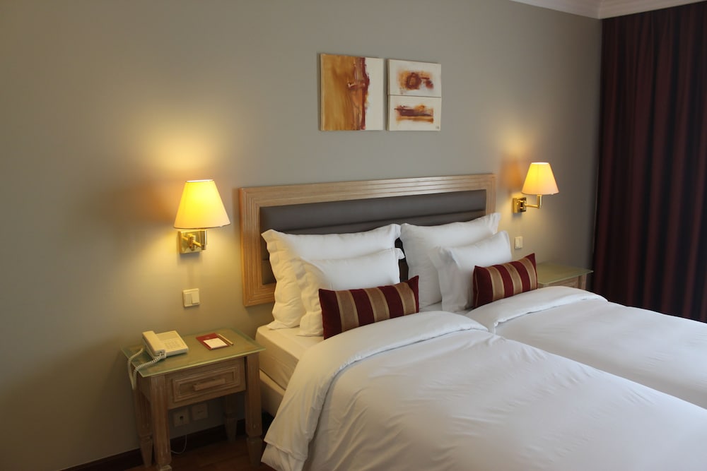 Double or Twin Room, Pool View - Photo 4
