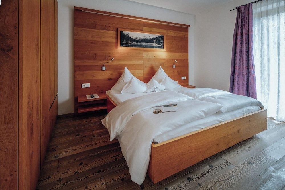 Deluxe Chalet, 1 Bedroom, Terrace, Mountain View photo 1