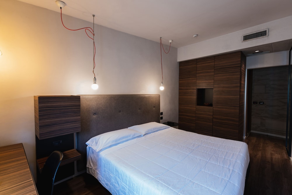 Superior Double Room - Photo 4